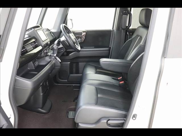 HONDA N BOX CUSTOM 2020