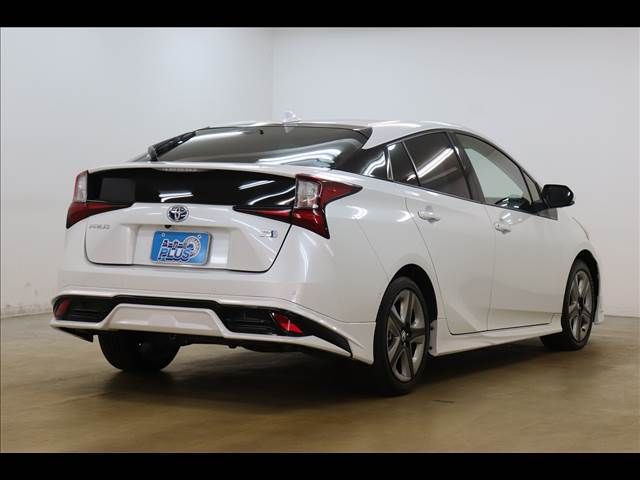 TOYOTA PRIUS 2020
