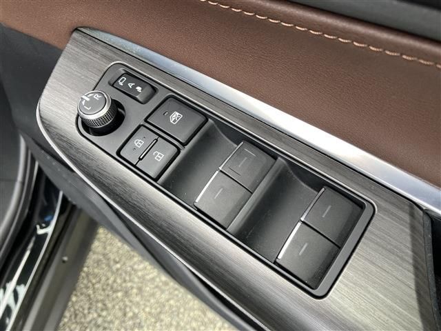 TOYOTA HARRIER 2WD 2020