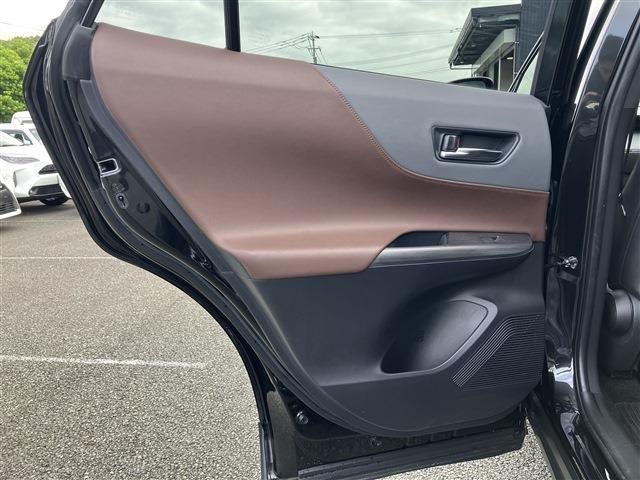 TOYOTA HARRIER 2WD 2020