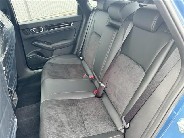 HONDA CIVIC hatchback 2025