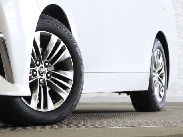 TOYOTA ALPHARD hybrid 4WD 2024