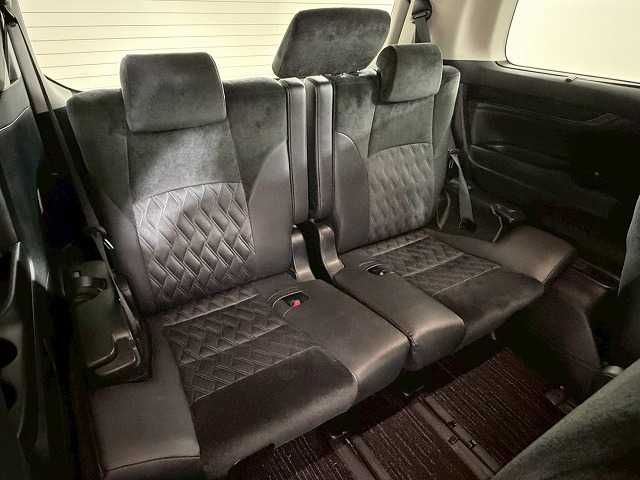 TOYOTA VELLFIRE 2017