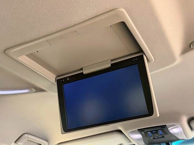 TOYOTA VELLFIRE 2017