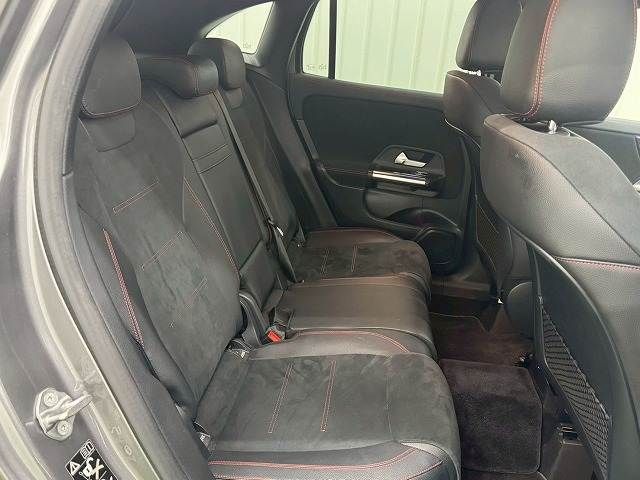 MERCEDES BENZ MERCEDES BENZ GLA class 2021