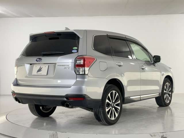 SUBARU FORESTER 2017