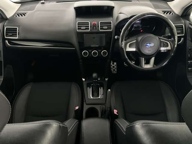 SUBARU FORESTER 2017