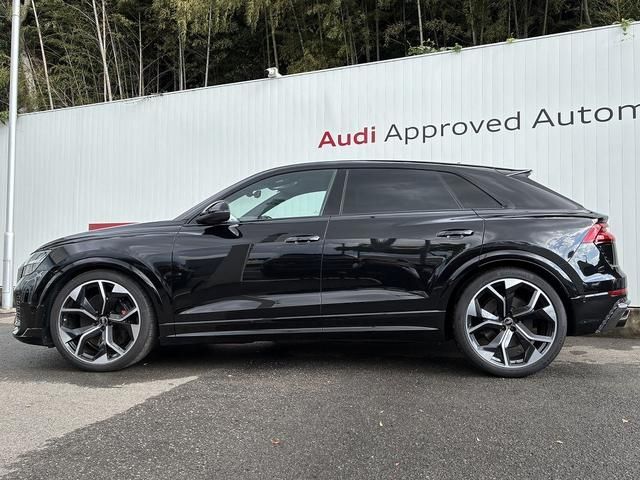 AUDI AUDI RS Q8 2022