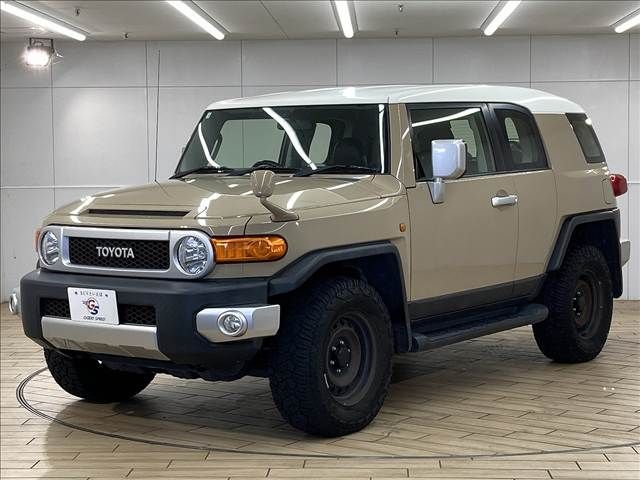 TOYOTA FJ CRUISER 4WD 2016
