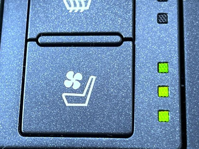 TOYOTA LEXUS IS300 2017