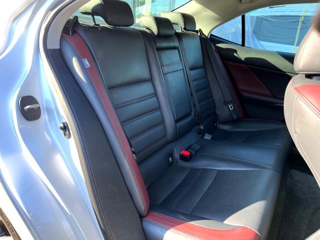 TOYOTA LEXUS IS300 2017