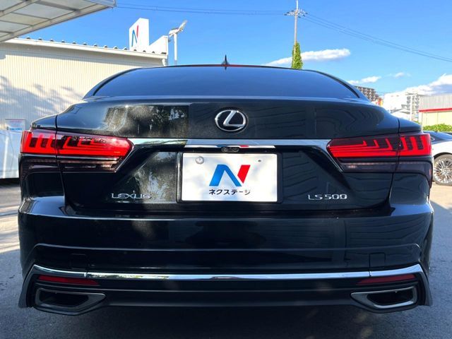 TOYOTA LEXUS LS500 2021