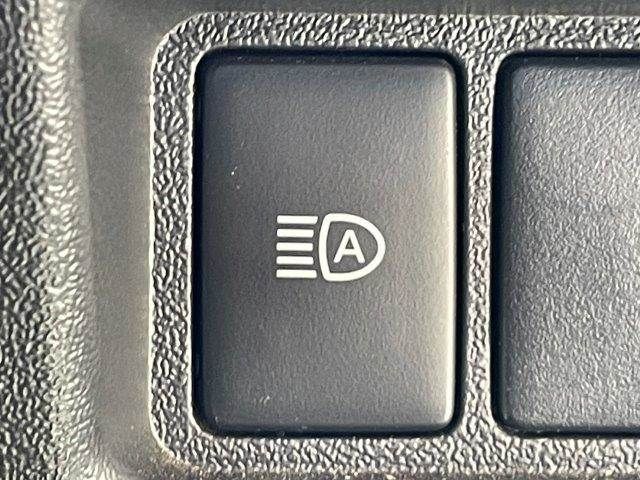 TOYOTA HIACE van 4WD 2019