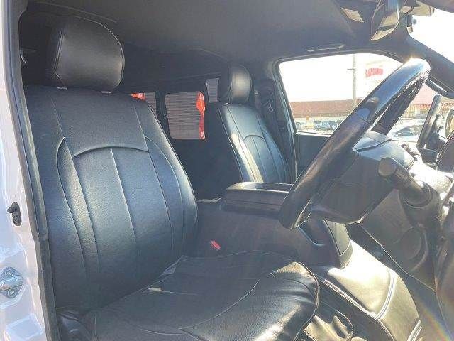 TOYOTA HIACE van 4WD 2019