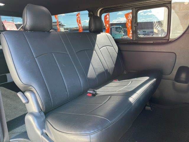 TOYOTA HIACE van 4WD 2019