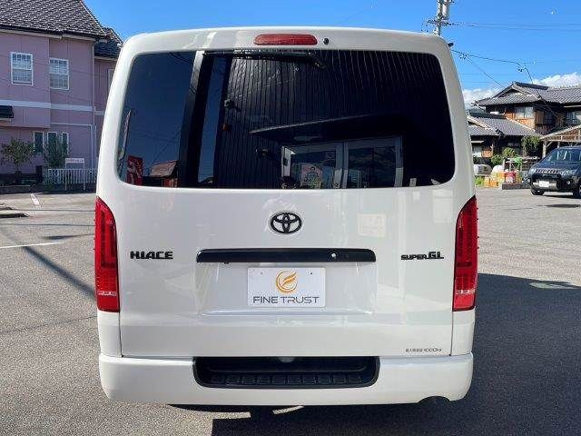 TOYOTA HIACE van 4WD 2019