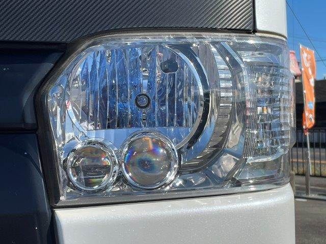 TOYOTA HIACE van 4WD 2019