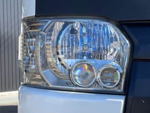 TOYOTA HIACE van 4WD 2019