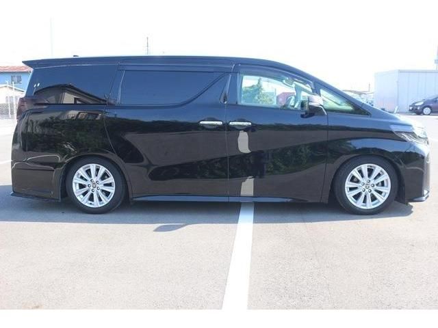 TOYOTA ALPHARD 2020