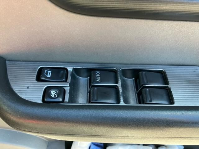 NISSAN X-TRAIL 4WD 2002