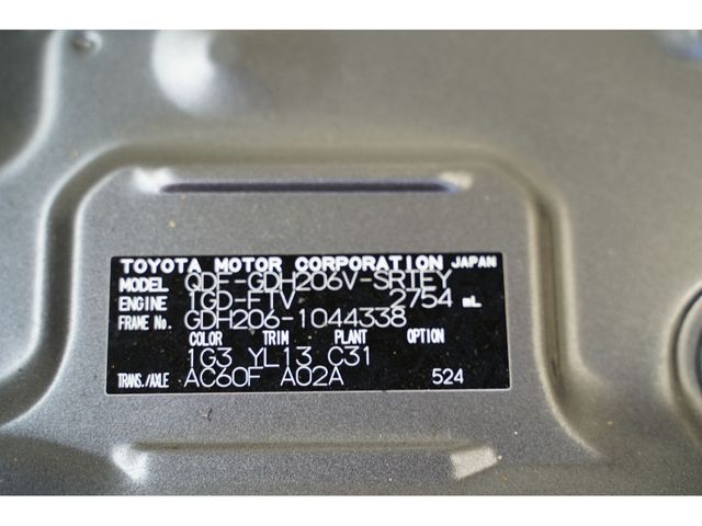 TOYOTA HIACE van 4WD 2020