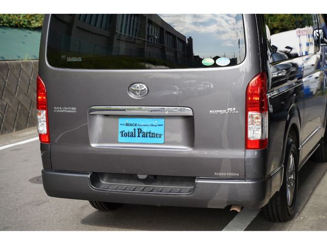 TOYOTA HIACE van 4WD 2020