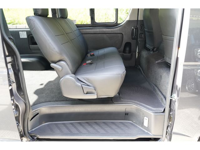 TOYOTA HIACE van 4WD 2020