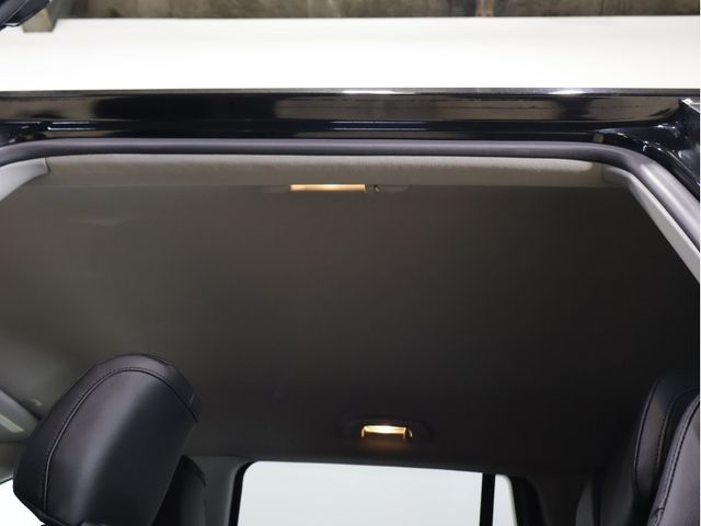 JEEP JEEP COMMANDER 2023