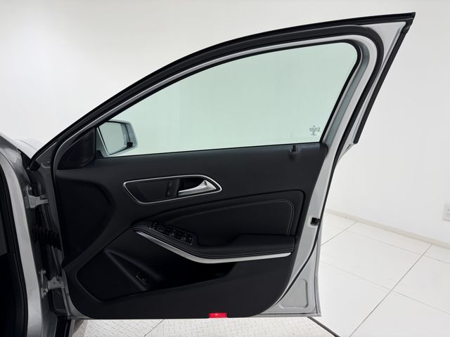 MERCEDES BENZ MERCEDES BENZ GLA class 2019