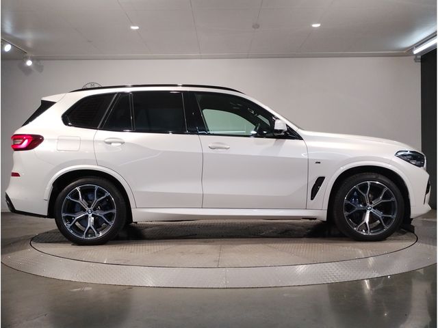 BMW BMW X5 2021