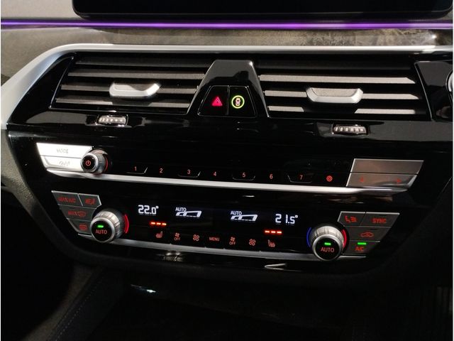 BMW BMW 5series TOURING 2022