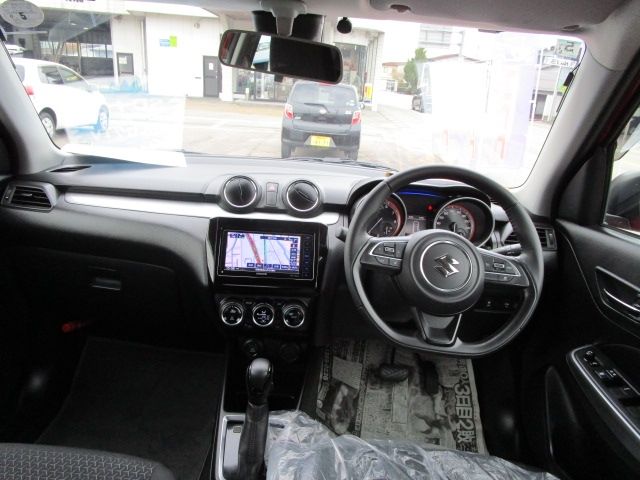 SUZUKI SWIFT 4WD 2018