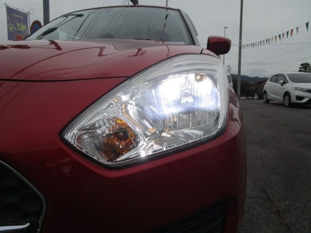 SUZUKI SWIFT 4WD 2018