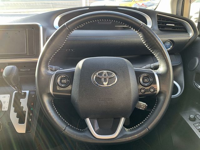 TOYOTA SIENTA HYBRID 2020