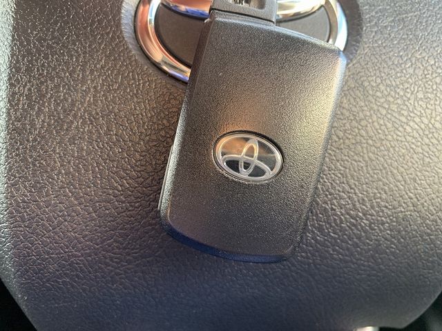 TOYOTA SIENTA HYBRID 2020