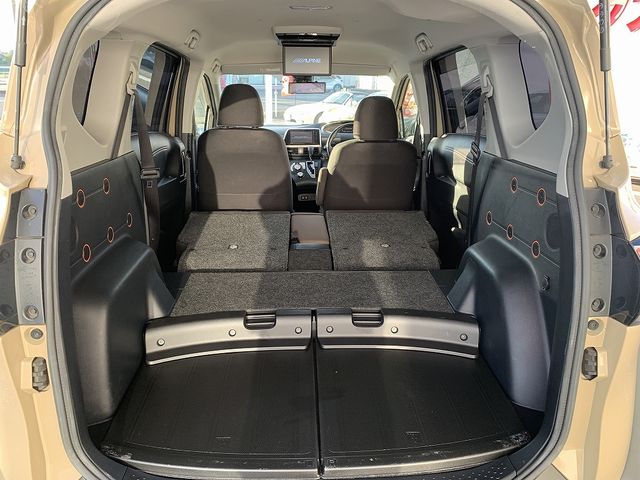 TOYOTA SIENTA HYBRID 2020