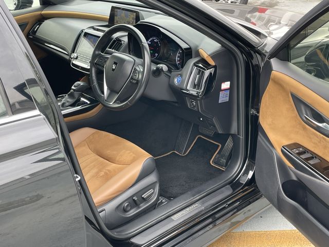 TOYOTA CROWN sedan hybrid 2019