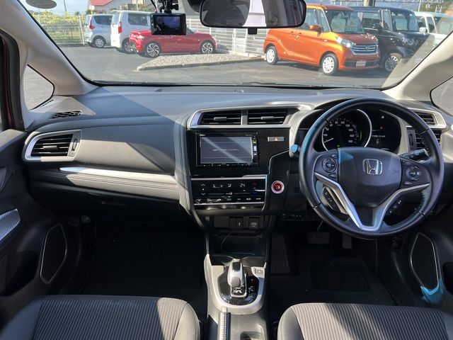 HONDA FIT HYBRID 2017