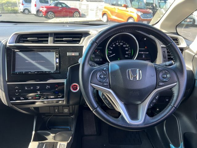 HONDA FIT HYBRID 2017