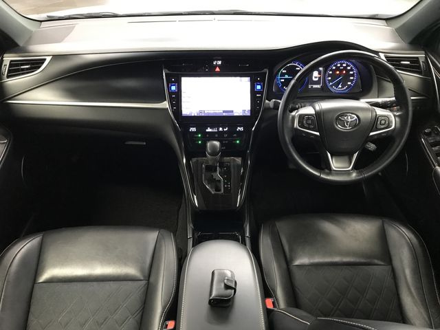 TOYOTA HARRIER HYBRID 2018