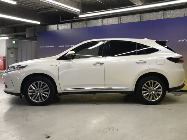 TOYOTA HARRIER HYBRID 2018