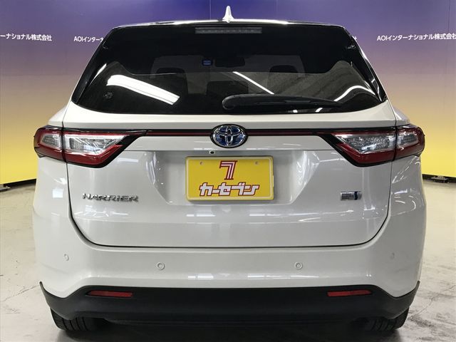 TOYOTA HARRIER HYBRID 2018
