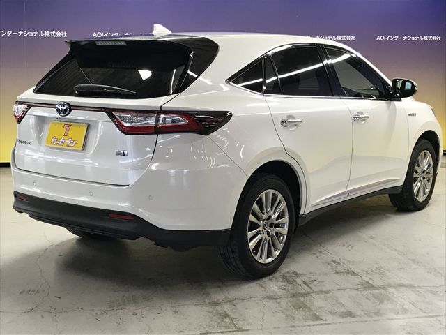 TOYOTA HARRIER HYBRID 2018