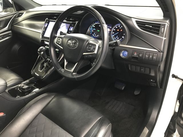 TOYOTA HARRIER HYBRID 2018