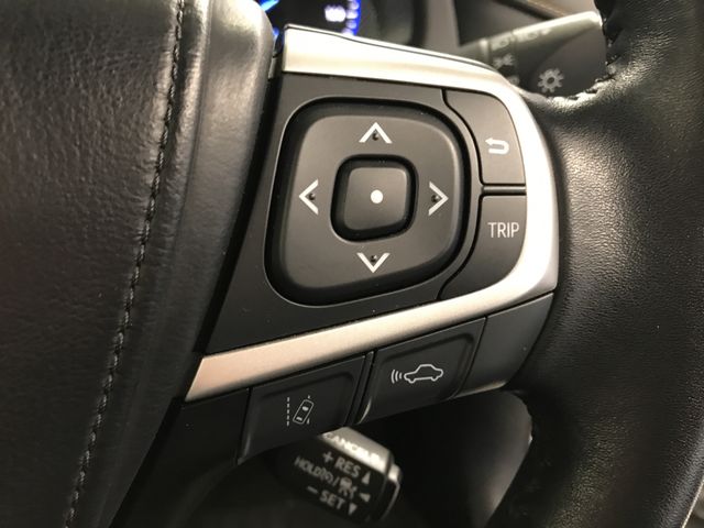 TOYOTA HARRIER HYBRID 2018