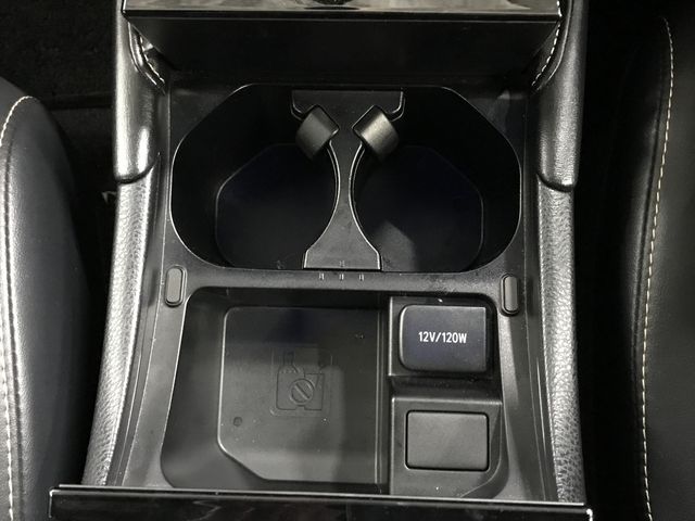 TOYOTA HARRIER HYBRID 2018