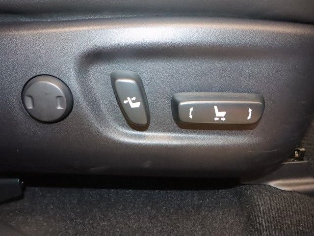 TOYOTA HARRIER 2WD 2013