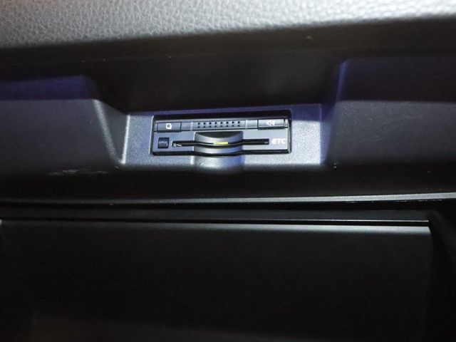 TOYOTA HARRIER 2WD 2013