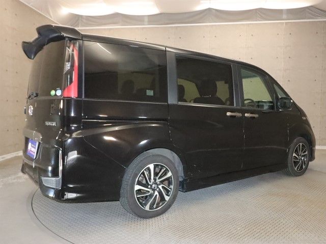 HONDA STEPWAGON SPADA 2015