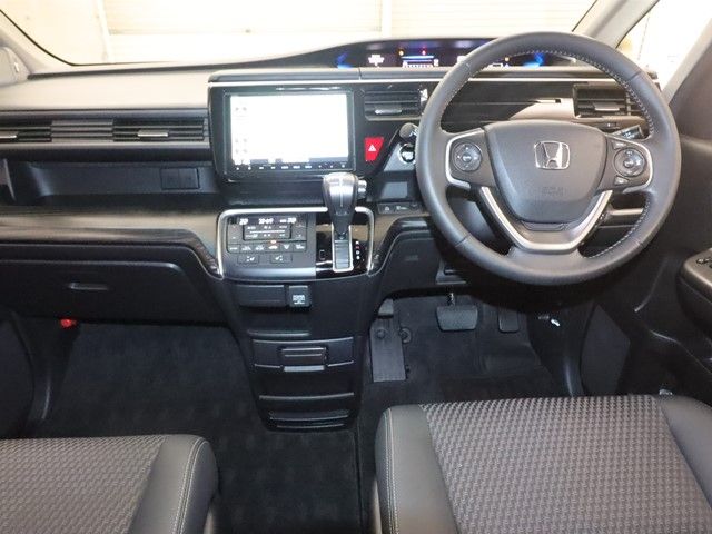 HONDA STEPWAGON SPADA 2015